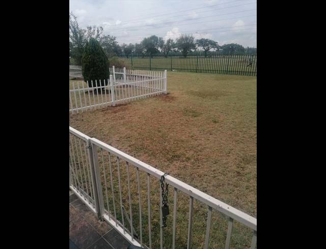 3 BEDROOM TOWNHOUSE FOR SALE IN BOKSBURG SOUTH